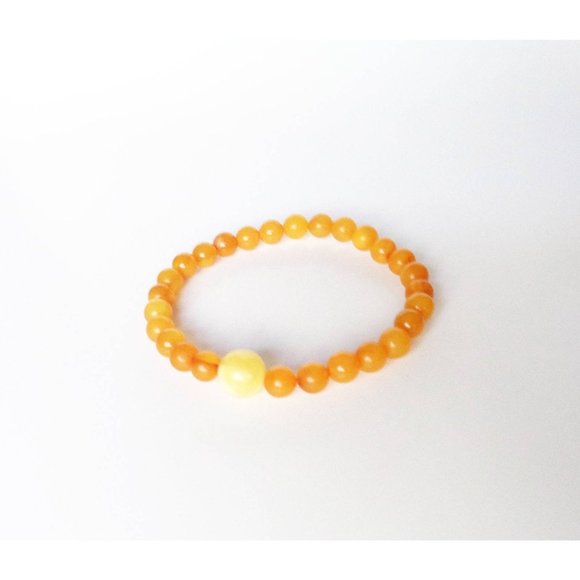 100% Natural Butterscotch BALTIC Amber Bracelet, Royal Round Amber Bead Bracelet - Picture 2 of 3